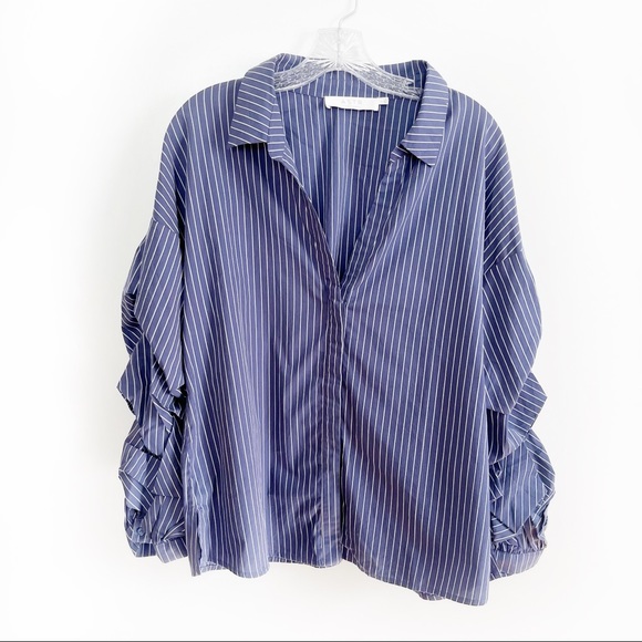Astr shirt blue white striped ruffled sleeve collared button front - Picture 2 of 9